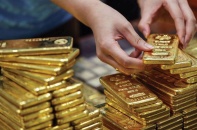 Xóa độc quyền, cho nhập vàng, hướng tới bình ổn giá
