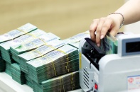 Cuộc đua lãi suất và cái giá vô hình phải trả