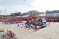 Đường tới Việt Nam phú cường