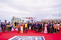 Máy bay không người lái cất cánh trong bệnh viện