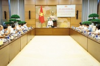 Tiếp tục cắt giảm thủ tục hành chính, điều kiện kinh doanh