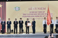 Nhựa Tiền Phong đón nhận Huân chương Độc lập hạng Nhất