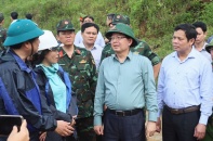 Phó thủ tướng Hồ Quốc Dũng kiểm tra việc khắc phục hậu quả mưa lũ ở Quảng Ngãi