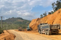 Dự án cải tạo, nâng cấp Tỉnh lộ 676 ở Quảng Ngãi quá chậm, lãnh đạo tỉnh Quảng Ngãi thúc tiến độ