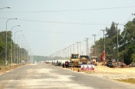 Chủ tịch Quảng Ngãi chỉ đạo đẩy mạnh thi công các dự án giao thông trọng điểm