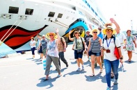 Khách du lịch quốc tế đến Việt Nam tăng khá, 11 tháng đạt hơn 11,2 triệu lượt 