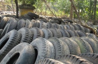 Bộ Tài chính đề nghị tạm dừng kinh doanh tạm nhập tái xuất lốp ô tô cũ