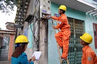 EVN lãi 823 tỷ đồng năm 2014