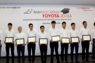 Toyota Việt Nam trao học bổng trị giá 700 triệu đồng dành cho sinh viên xuất sắc 