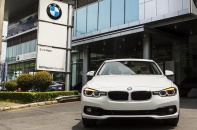 Nghi án buôn lậu xe BMW: Đổ lỗi cho đơn vị khai thuê hải quan, Euro Auto xin được thông quan gần 700 xe BMW