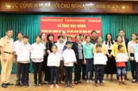 Học bổng “Vòng tay nhân ái” đến Đắk Lắk