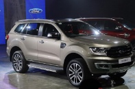 Ford Việt Nam “mượn” Everest chưa thông quan để ra mắt sản phẩm 
