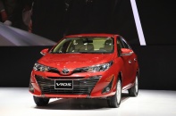 Toyota Vios khuyến mãi mạnh, đẩy bán hàng cuối năm