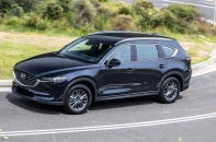 Mazda CX-8 Deluxe: SUV 7 chỗ có giá dưới 1,1 tỷ đồng 