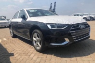 Doanh nghiệp ô tô đua nhau ra mắt xe trực tuyến 