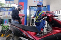 Giá xăng RON 95 tăng gần 600 đồng/lít, trích nộp vào quỹ bình ổn 800 đồng/lít