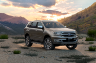 Ford Everest vượt lên dẫn đầu phân khúc SUV hạng trung 