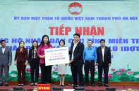 EVNNPC ủng hộ đồng bào miền Trung và người nghèo 