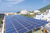Cơn sốt điện mặt trời mái nhà tạm hạ nhiệt 