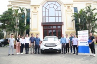 Honda tặng xe ô tô và thiết bị kỹ thuật cho nhiều trường cao đẳng, đại học 