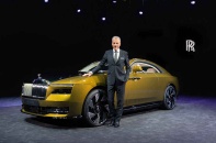 Bất chấp thế giới gặp khó khăn khủng hoảng, Rolls-Royce lại lập kỷ lục bán hàng mới