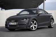 Audi Việt Nam triệu hồi thay thế túi khí trên vô lăng lái Audi TT 