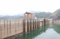 Mới đầu hè, hệ thống điện quốc gia đã chóng mặt với thách thức nắng nóng 