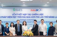VinES và SolarBK hợp tác thúc đẩy điện mặt trời mái nhà kèm pin lưu trữ