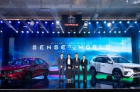 Trong trào lưu điện hoá, Honda Việt Nam vẫn kiên định giới thiệu xe động cơ xăng 