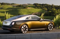 Rolls Royce thuần điện Spectre sẽ thử thách thi leo dốc huyền thoại Hillclimb 