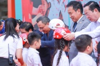 Honda Việt Nam tiếp tục tặng 1,8 triệu mũ bảo hiểm cho học sinh lớp Một 