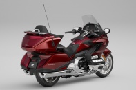 Honda Gold Wing 2024 thêm màu xe mới, giá bán hơn 1,2 tỷ đồng 