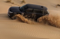 Xe điện Range Rover thử nghiệm tại địa hình sa mạc với nhiệt độ trên 50 độ 