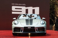 Siêu xe Porsche 911 mới chỉ ngang giá căn hộ 100 m2 tầm trung ở Hà Nội 