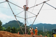 EVNNPT tiếp sức cho hai dự án điện trọng điểm 