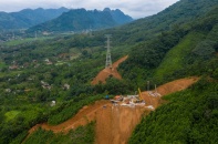 Một số thuỷ điện không hợp tác, Đường dây 500 kV Lào Cai - Vĩnh Yên gặp khó