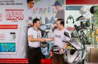 Hơn 5.000 khách hàng tham gia ngày hội “Thu xe cũ - Đổi xe mới” 