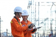 Truyền tải điện miền Bắc căng mình giữ vững dòng điện giữa nắng nóng kỷ lục