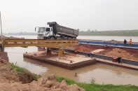 Xử nghiêm bến thủy nội địa, bãi tập kết vật liệu xây dựng không phép ven sông