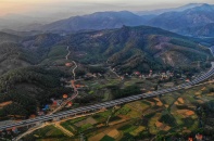 Quảng Ninh chính thức khai thác cao tốc Hạ Long - Vân Đồn hơn 12.000 tỷ đồng