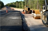 Ngược chiều tăng giá của cổ phiếu, Hóa dầu Petrolimex báo lãi giảm 50% trong quý I