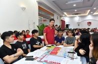 Giúp bạn trẻ, giới sinh viên "hiểu đúng về tiền"