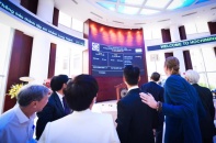 Cổ phiếu ngành tài chính nổi sóng, tân binh ACB lập đỉnh giá mới 