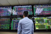 Kỷ lục thanh khoản và mở mới tài khoản: Cơn say chứng khoán hút dòng tiền 