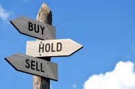 Sắc xanh trở lại sàn chứng khoán, thanh khoản thị trường giảm 18%