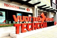 Hơn 33.200 tỷ đồng vào thị trường, Techcombank vọt lên top 5 vốn hóa