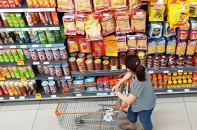 Thanh khoản vượt 29.000 tỷ đồng, cổ phiếu bán lẻ tăng vọt, ngược chiều đà giảm của VN-Index 