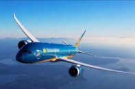 Sàn chứng khoán vẫn đỏ lửa, cổ phiếu Vietnam Airlines ngược chiều tăng trần