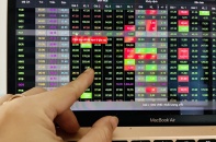 Cổ phiếu ngân hàng “gánh” thị trường, khối ngoại mạnh tay giải ngân