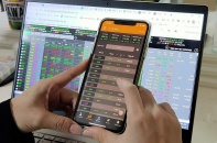 Số tài khoản chứng khoán mở mới phá "đỉnh"